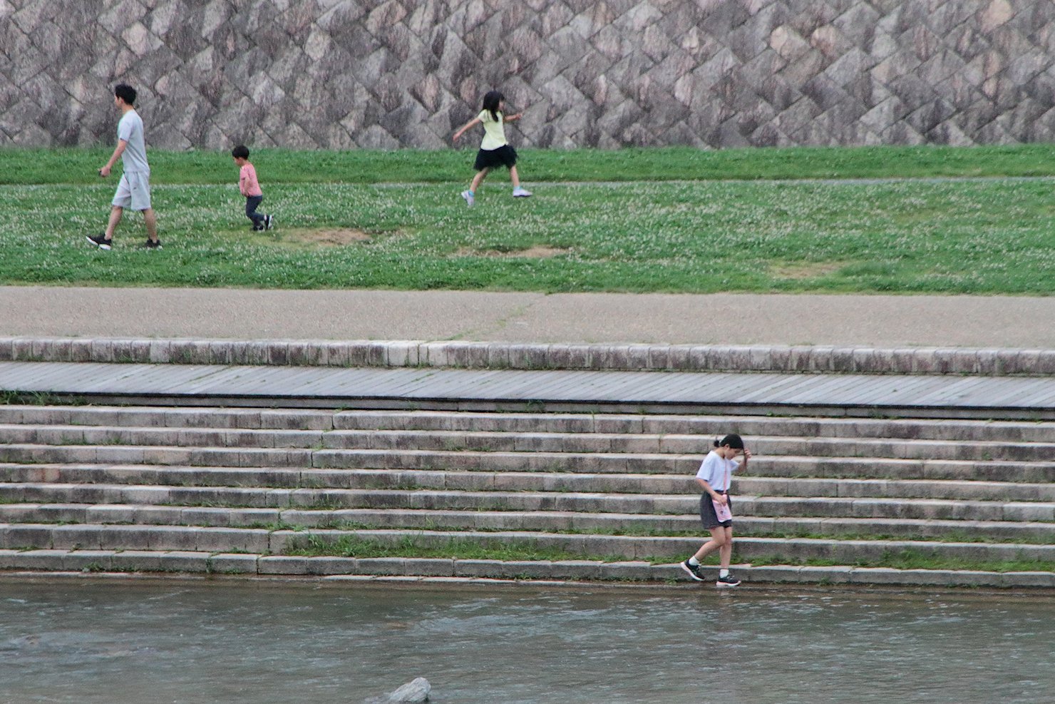 ���ӂ̋��E�����